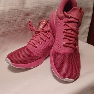 Under Armour Women's Vibrant Pink Athletic Shoes